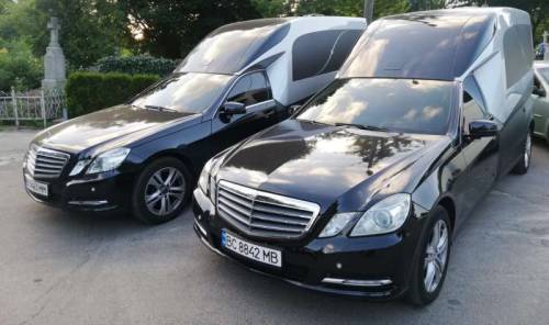 Катафалк  Mercedes VIP