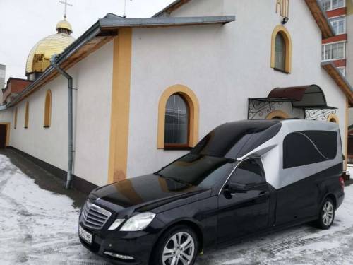 Катафалк  Mercedes VIP