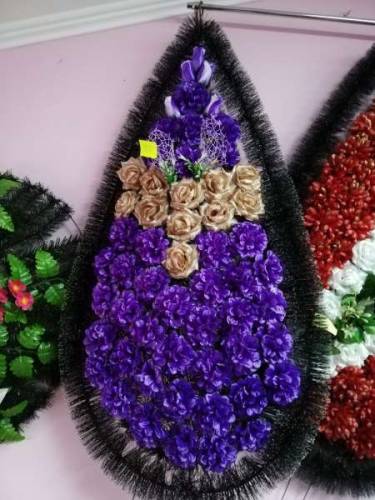 Штучні вінки та кошики Львів