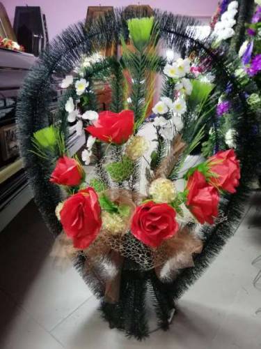 Штучні вінки та кошики Львів