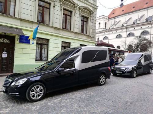 Катафалк  Mercedes VIP