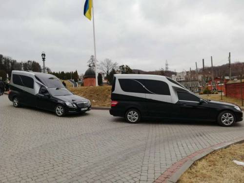 Катафалк  Mercedes VIP
