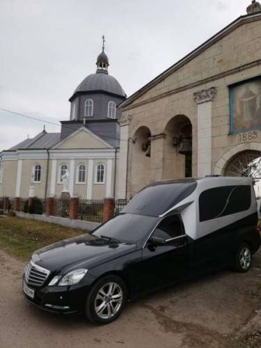 Катафалк  Mercedes VIP