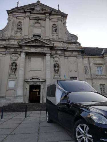 Катафалк  Mercedes VIP