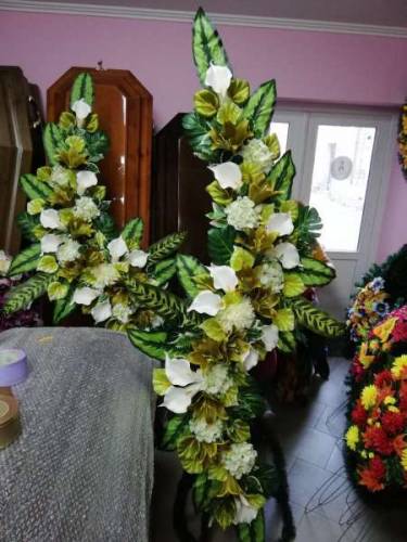 Штучні вінки та кошики Львів