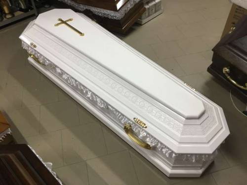 Труна восьмигранна біла 1,8 м.