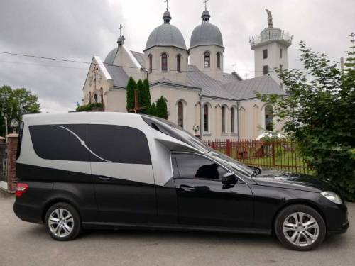 Катафалк  Mercedes VIP