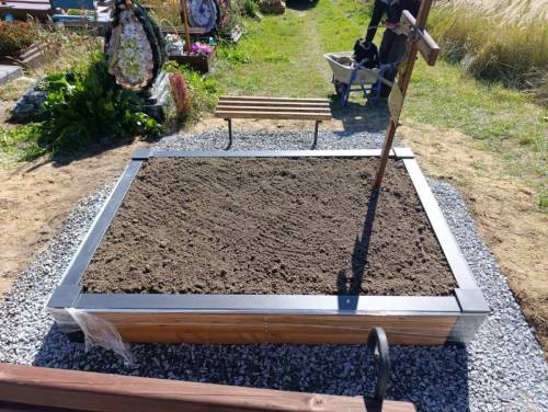 Надгробки деревʼяні подвійні сталь рама (модрина) Львів