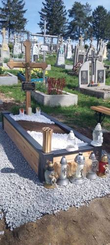 Надгробки одинарні деревʼяні сталь рама (модрина) Львів