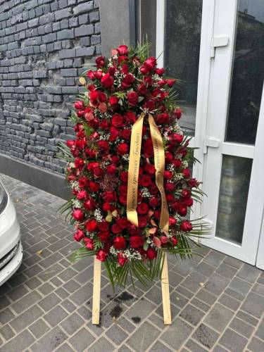 Живі вінки, кошики та композиції Львів