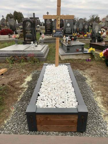 Надгробки одинарні деревʼяні сталь рама (модрина) Львів